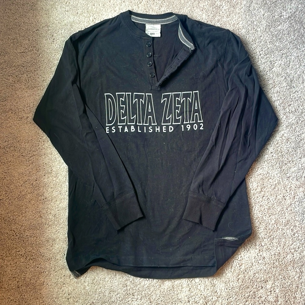 Delta Zeta Crewneck